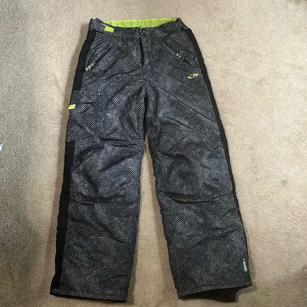Boys size 12-14 winter snow pants